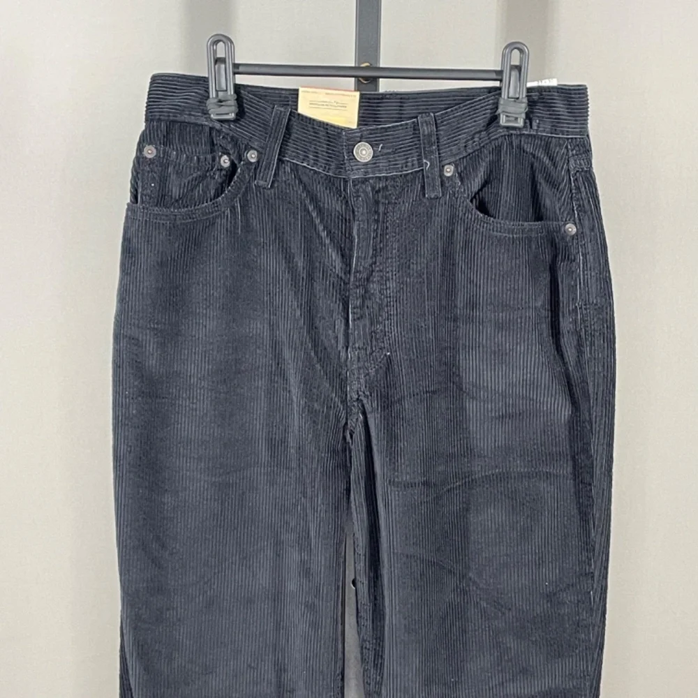 NEW Levis Pants Womens 27 black corduroy mom jeans straight leg casual classic - Picture 2 of 13
